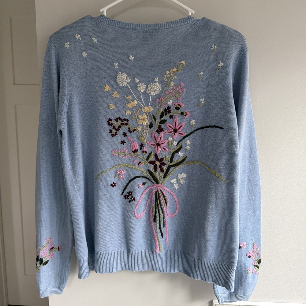 Crazy Horse Liz Claiborne Baby Blue Button Up Cardigan  Embroidered Flowers  Med